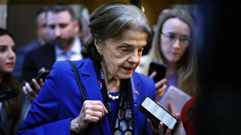 Sen. Feinstein says she intends to return to Congress