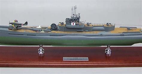 SD Model Makers: Japanese Sen Toku Class I-400 Submarine Model