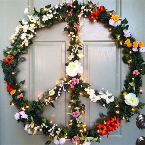 DIY Christmas peace wreath - 32" Flower Child Hippie Peace Sign Wreath - by Rachael Bower ...