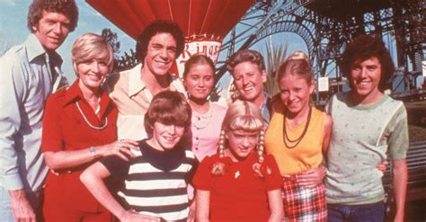 50th Anniversary: The Brady Bunch Episode at Kings Island - Theme Parks By Don