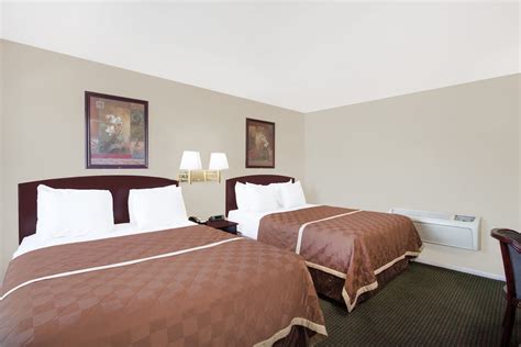 Travelodge by Wyndham Barstow | Barstow, CA Hotels