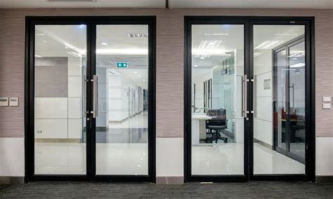 Factors to consider when choosing high-quality aluminium doors! | AIS ...