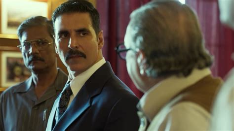 BellBottom movie review: Akshay Kumar brings an edge-of-the-seat thriller, Lara Dutta and Vaani ...