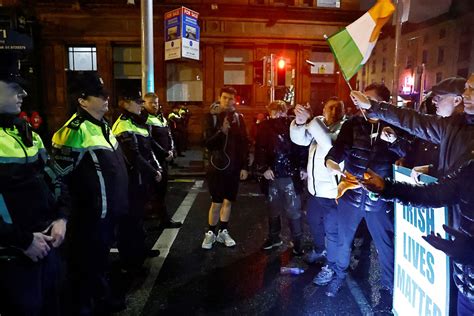 In pictures: Riots erupt in Dublin after children stabbed - November 24 ...