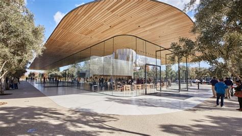 Apple Park Visitor Center opens in Cupertino - Cupertino Today