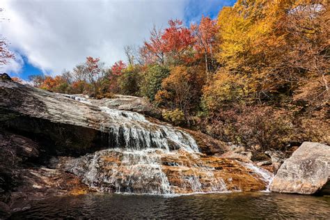 25 gorgeous waterfalls near the Blue Ridge Parkway you have to visit ...