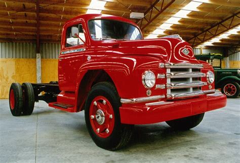 1954 Diamond T 522HH truck; Diamond T Motor Car Company; 1954; 2015.203 on NZ Museums