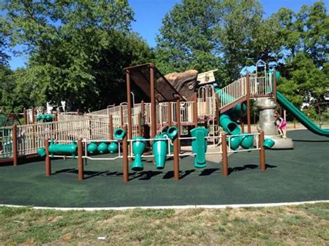 Wolcott Park - Monmouth County Parks and Playgrounds (with Photos)