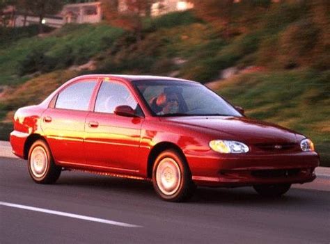 2000 Kia Sephia Price, Value, Ratings & Reviews | Kelley Blue Book