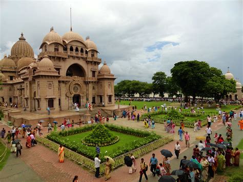 Kolkata, capital of West Bengal - MAGIK INDIA