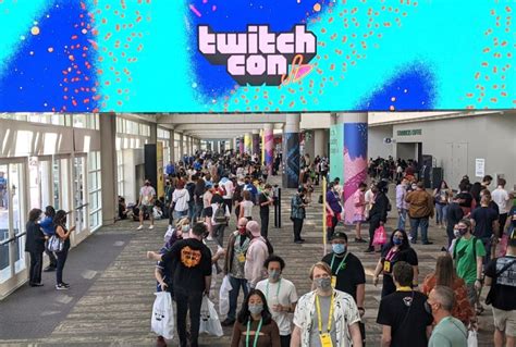 Live streaming convention “TwitchCon” creates friendships and lasting connections, as well as ...