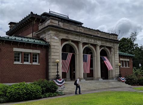 The Lawrence Library, Pepperell — Library Land