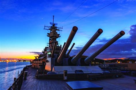 Explore the decks of the legendary USS Missouri at Pearl Harbor ...