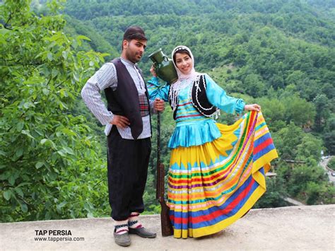 15 Stunning Examples of Traditional Clothing from Iran