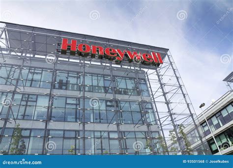 Honeywell Company Logo on Headquarters Building Editorial Stock Photo - Image of decide ...