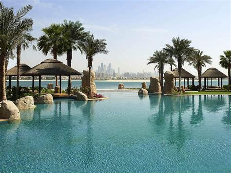 Dive into Luxury: 15 of Dubai's Most Beautiful Pools