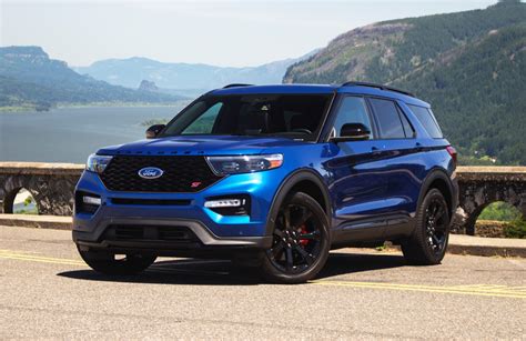 2020 Ford Explorer ST: Live Photo Gallery