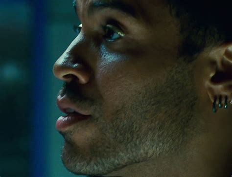 Movie Magic: Cinna's Eye Liner (Looks HOT on Lenny Kravitz) and Other ...