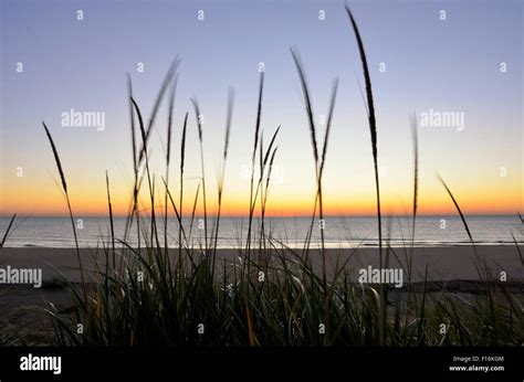 Sunrise at Waukegan Municipal Beach, Waukegan, Illinois Stock Photo - Alamy