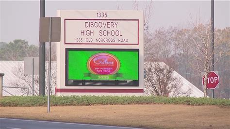 Discovery High School Fight | Video of Gwinnett teacher attack | 11alive.com