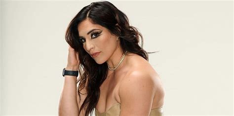 How tall is Raquel Rodriguez? | Raquel Rodriguez Height, Weight, WWE Career