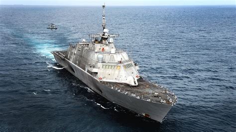 Iran Sends Warships to Oman amid Gulf Tensions