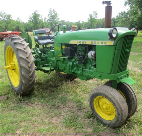 John Deere 1010 tractor in McCune, KS | Item D2087 sold | Purple Wave