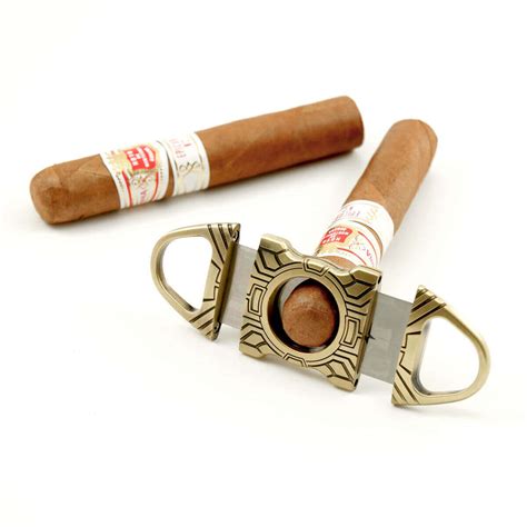 What is the best cigar cutter to cut your cigars? Cigar Star