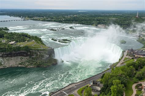 Man survives being swept over Niagara Falls | CityNews Toronto