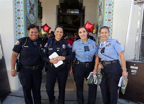 Pasadena Police Department Serves up Lunch for Special Olympics ...