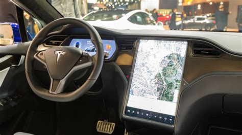 Tesla Engineer Testifies That Self-Driving Video Was Staged, Report Says - CNET