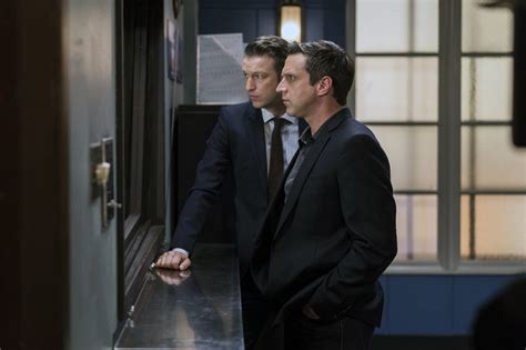 Law & Order: SVU Season 17 Finale Preview: “Heartfelt Passages” [Photos ...