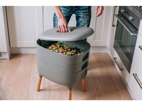 Urbalive Indoor Compost Worm Farm » Gadget Flow