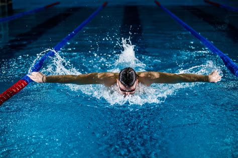 Los ejercicios que puedes hacer en el gimnasio para ser un mejor nadador