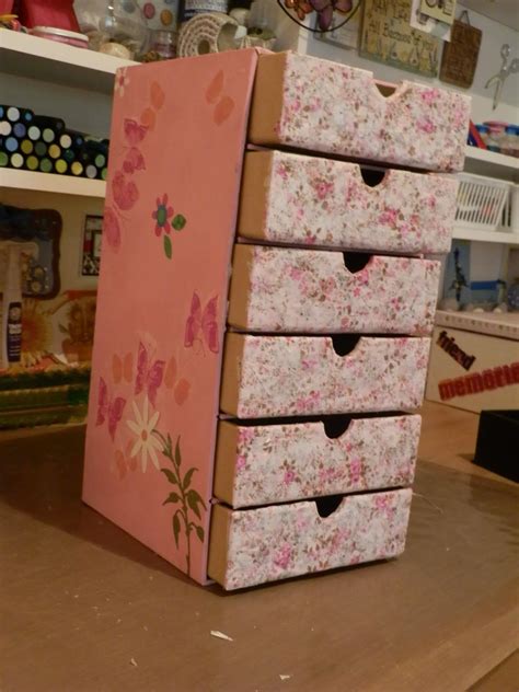 ♥ CHARITY CRAFTER! ♪♫♥: More decopatch and decoupage | Jewelry box diy, Cardboard crafts ...