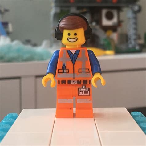 The LEGO Movie 2 Minifigure Awesome Remix Emmet - Brick Land