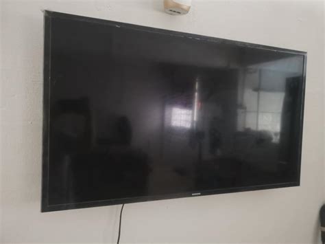 Samsung 36 inch smart tv, TV & Home Appliances, TV & Entertainment, TV on Carousell