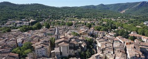 43 typical villages in the Provençal countryside to explore: Green Provence.