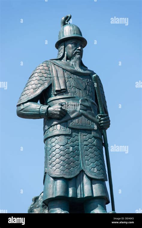 General Sunsin Lee at Pusan Tower at Yongdusan Park, Pusan, South Korea Stock Photo - Alamy