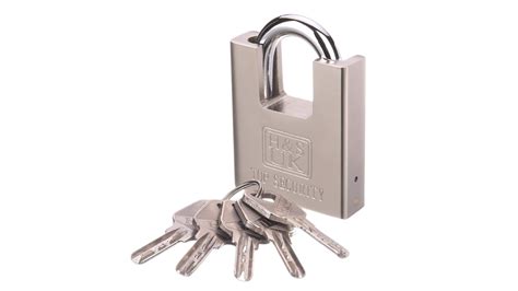 Top 5 Best Locks for Storage Unit in 2024 - Straight.com