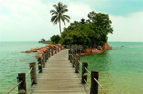 at Turi Resort - Batam Island | Batam is one of the many isl… | Flickr