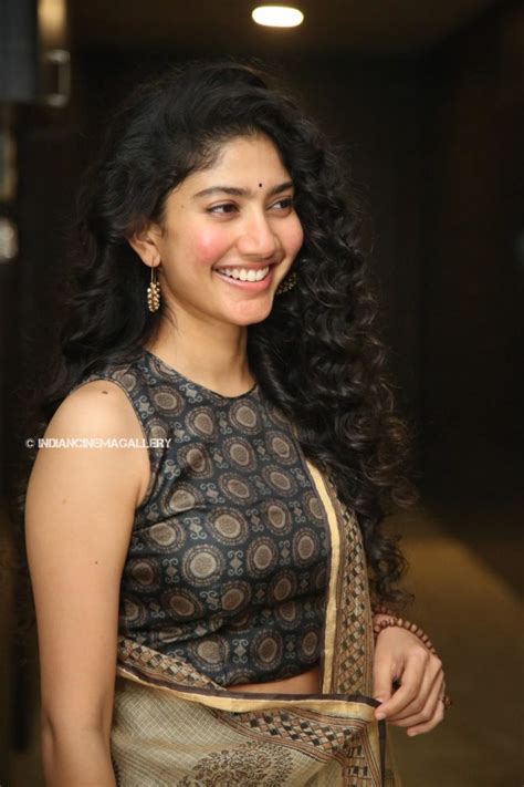 Sai Pallavi Biography, Age, Family & Movies - MixIndia