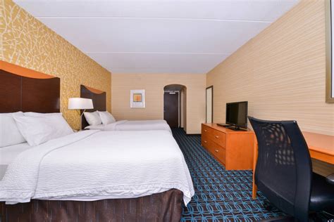 Rochester Airport Hotel | Fairfield Inn Rochester Airport