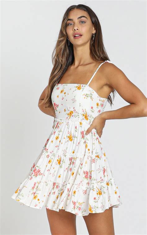 Runway Ready Dress In White Floral | Casual dresses for teens, Cute ...