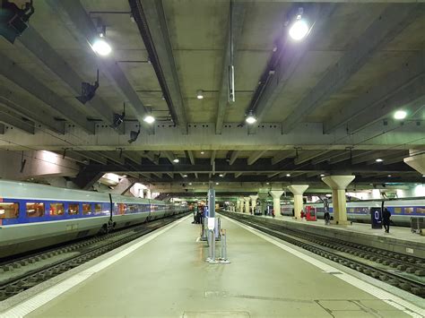 Montparnasse Bienvenüe Metro Station - free photos, location ...