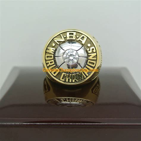 1973 New York Knicks Basketball World Championship Ring