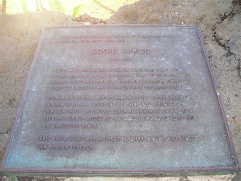 Eddie Aikau memorial | Mei-Li M | Flickr