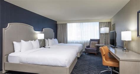 DoubleTree by Hilton Nashville Downtown Hotel