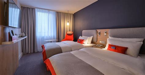 Holiday Inn Express Dortmund from $52. Dortmund Hotel Deals & Reviews - KAYAK