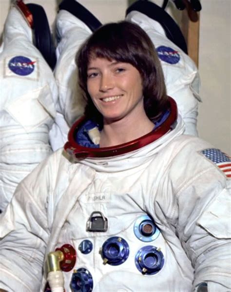 17 Best images about Anna Fisher on Pinterest | Nasa astronauts, Mothers and Astronauts